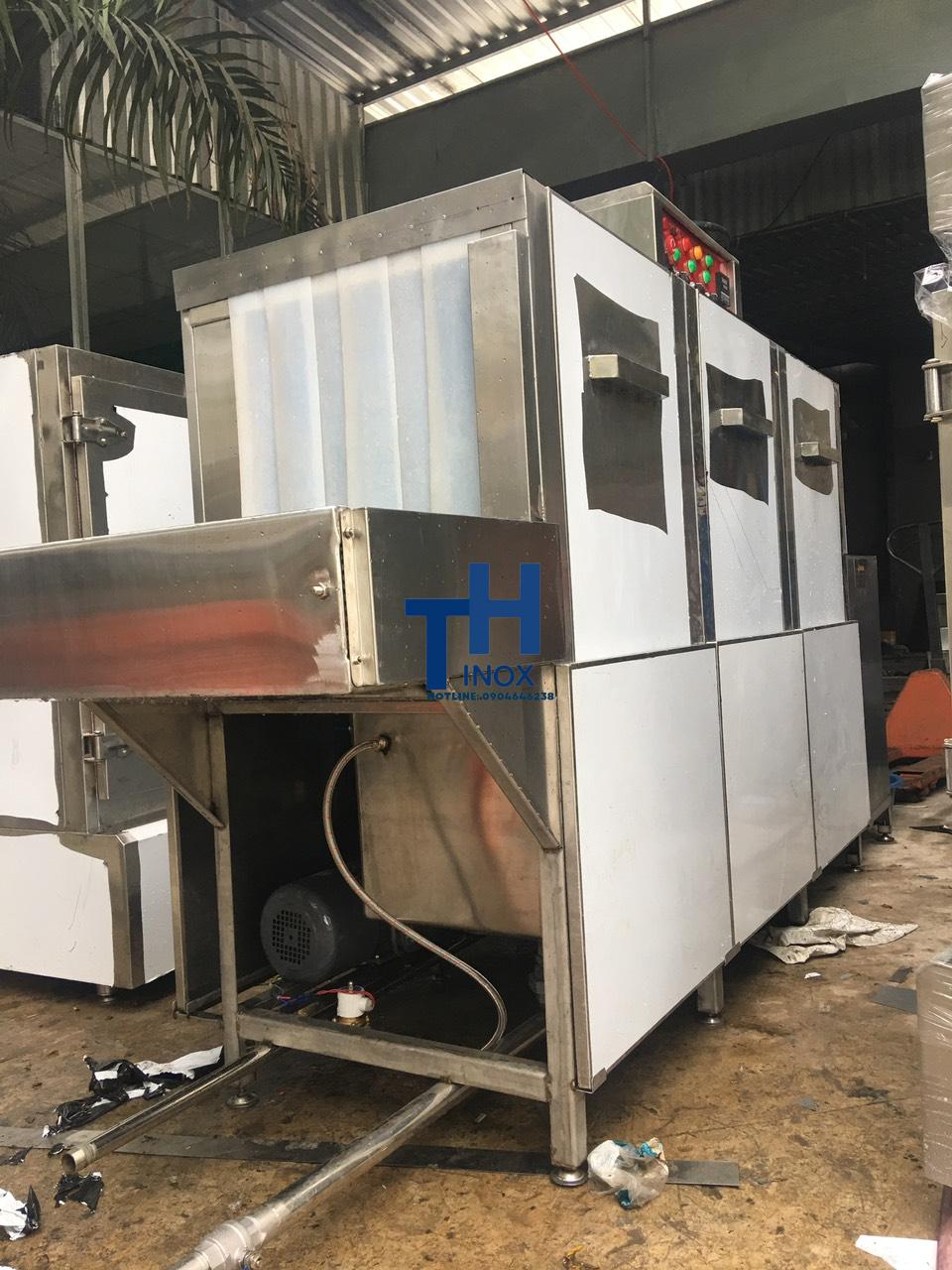 may-rua-khay-an-cong-nghiep