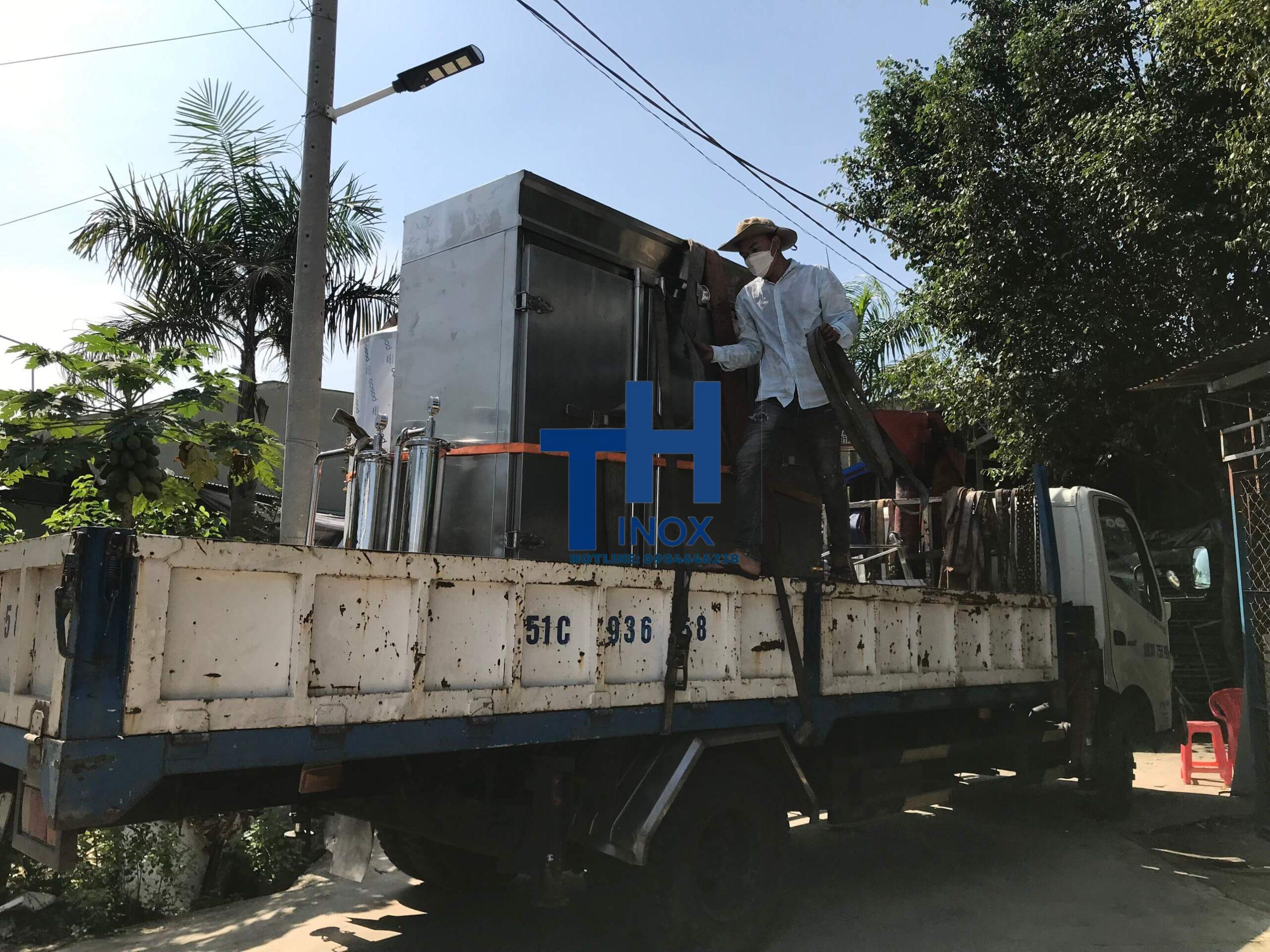 tu-com-cong-nghiep-150 kg