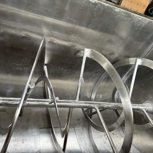 may-tron-cong-nghiep-nam-ngang-500kg